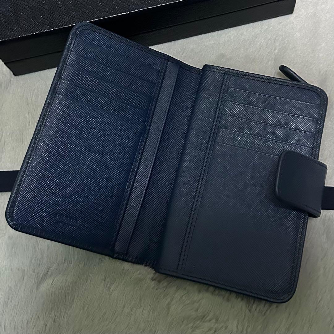 PRADA プラダ　折り財布　ラウンドファスナー　ブルー　ゴールドロゴ