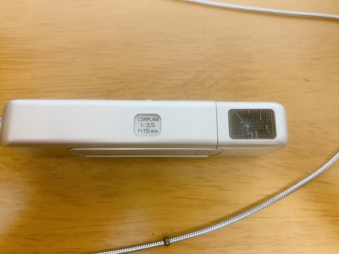 ミノックス B / ドイツ製 超小型カメラ（専用ケース＋専用チェーン付き）