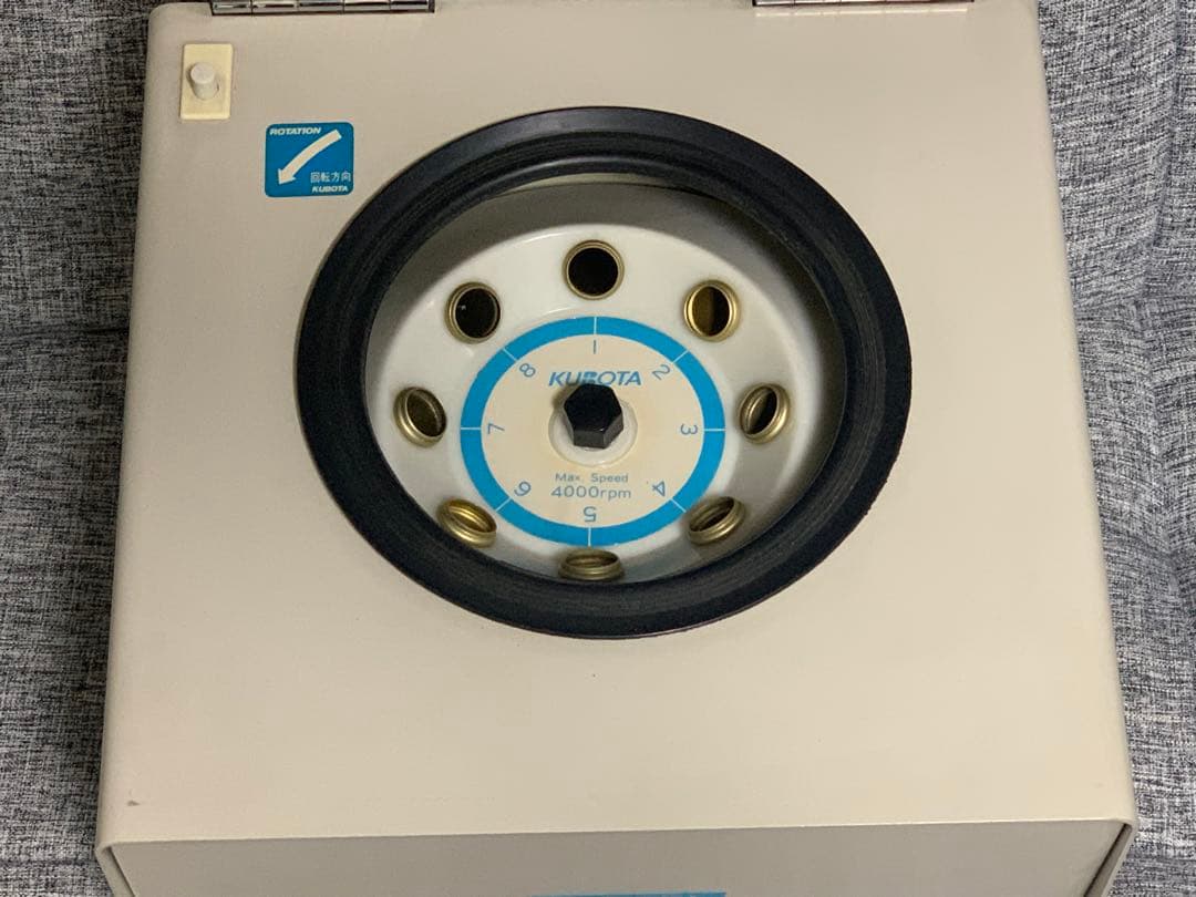 久保田製作所　卓上小型遠心機　KA-1000A 通電・回転確認済