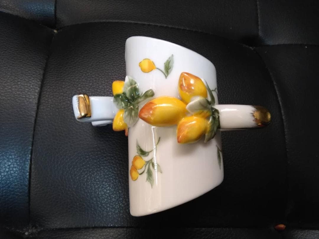  ARDEN 　手書き植物文様　植物蕾彫刻　取っ手付の品　印