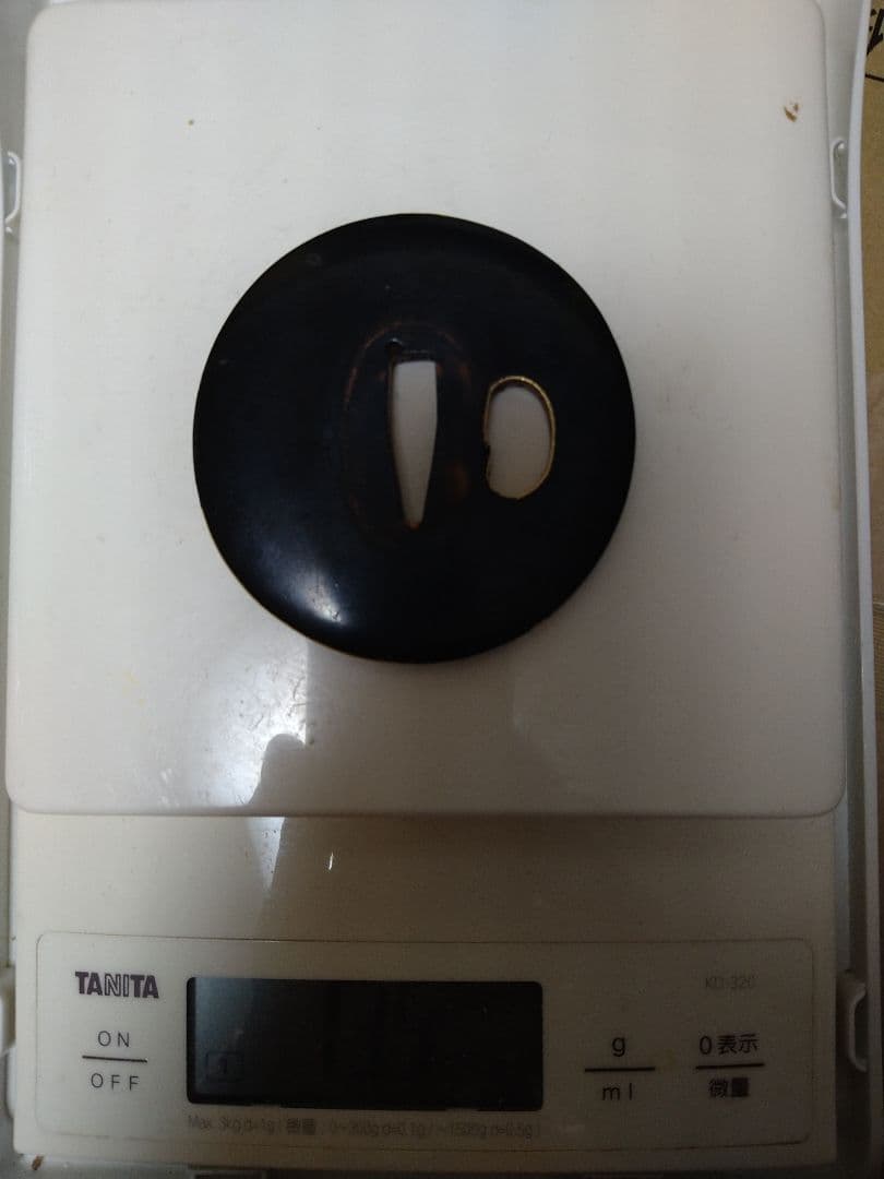 名刀に付随赤銅献上金覆輪鍔