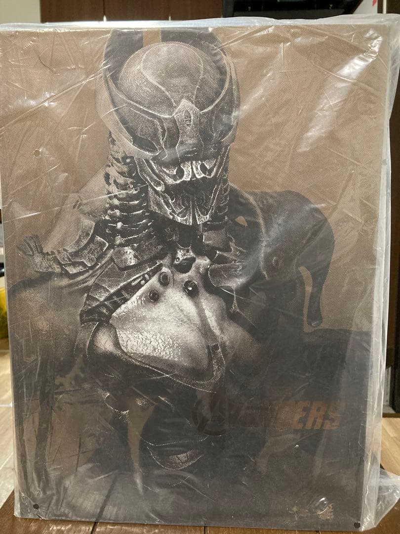 アベンジャーズ　ホットトイズ　チタウリコマンダー【未開封】