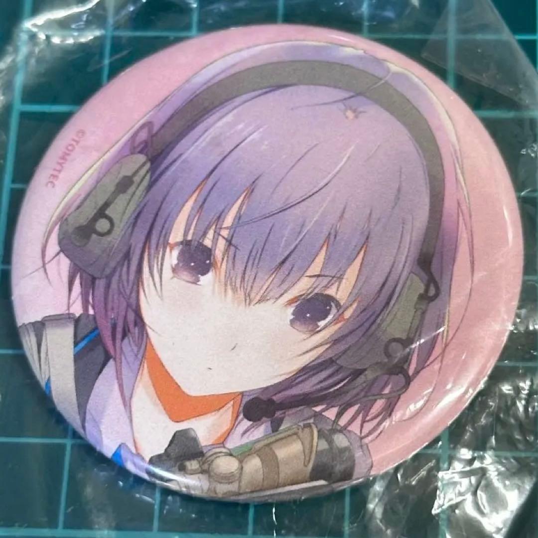 リトルアーモリー　 DMMスクラッチ　朝戸未世　缶バッジ　ミリタリー　武装JK