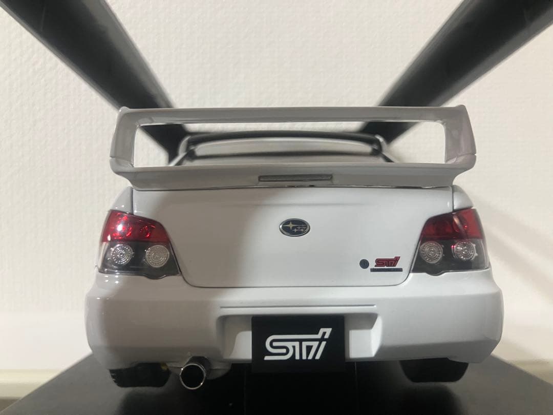 1/18 オートアート スバル インプレッサ WRX STI 2006