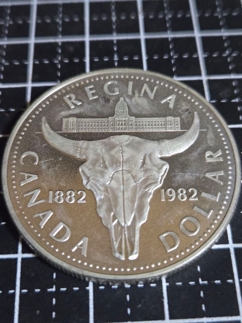 カナダ 1982年 エリザベス2世 記念ドル レジャイナ市 銀貨 イギリス