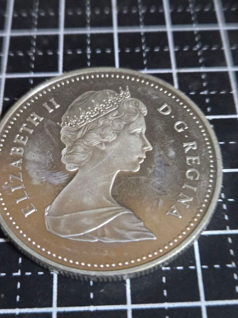 カナダ 1982年 エリザベス2世 記念ドル レジャイナ市 銀貨 イギリス