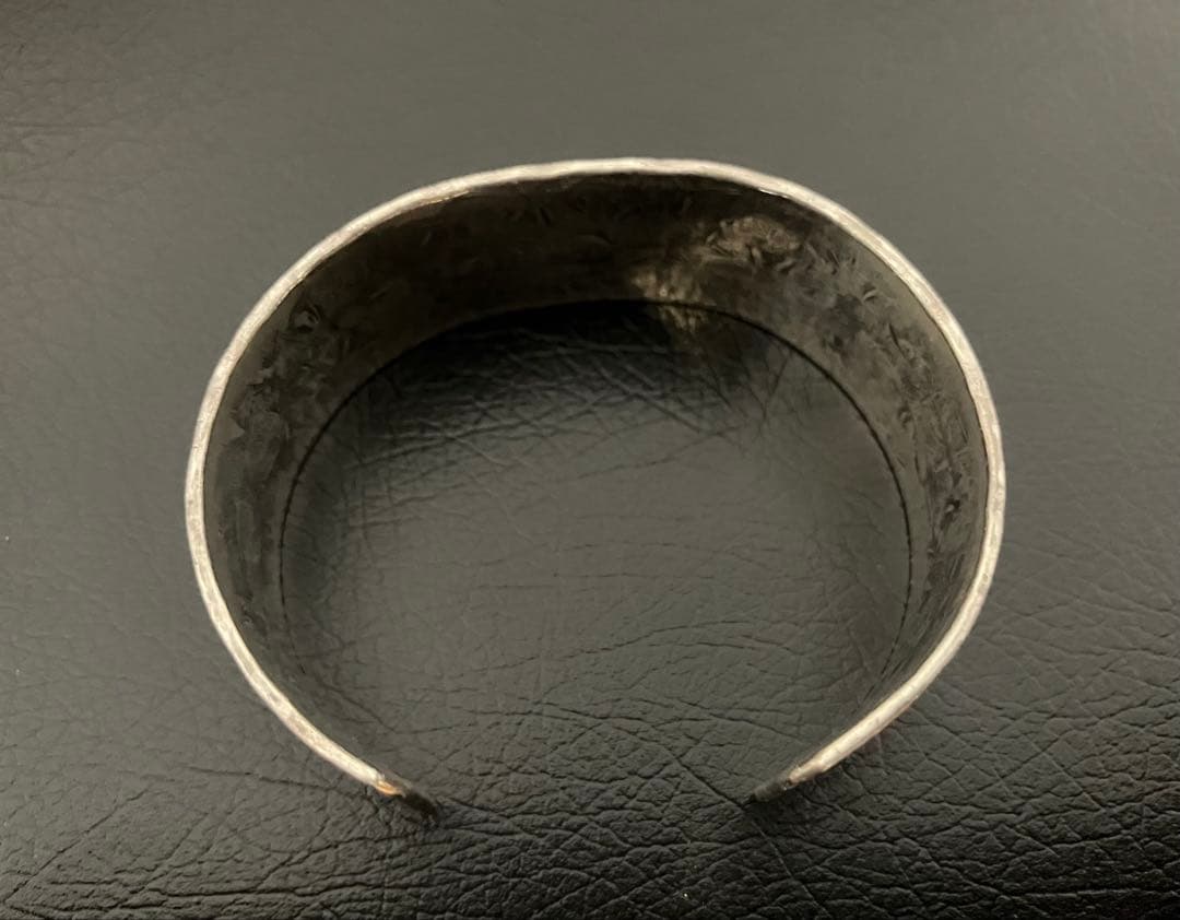 NAVAJOナバホ　ヴィンテージチゼル&スタンプインゴットバングル