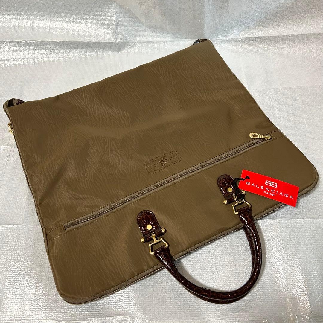 美品 バレンシアガ ナイロン クロコダイル型押しレザー ガーメントバッグ