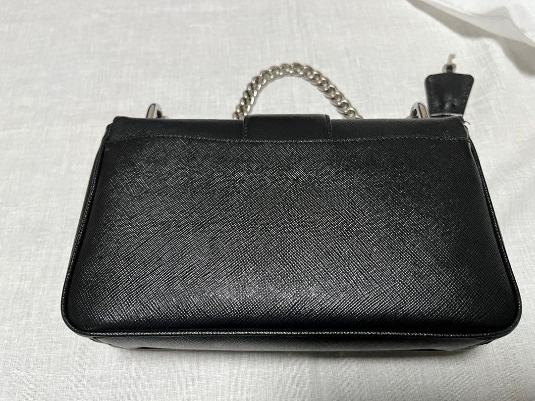 PRADA ブラック ショルダーバッグ　正規品