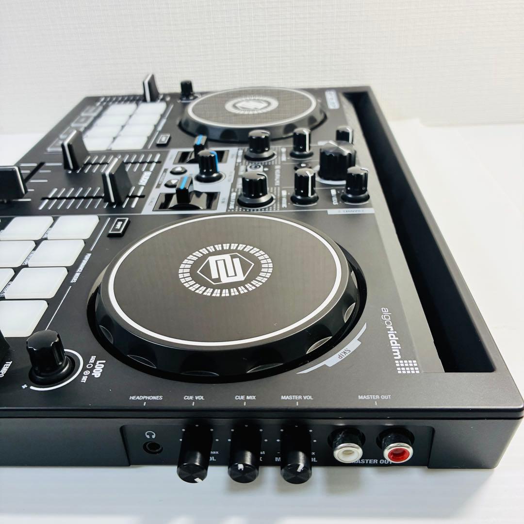 Reloop Buddy DJコントローラー