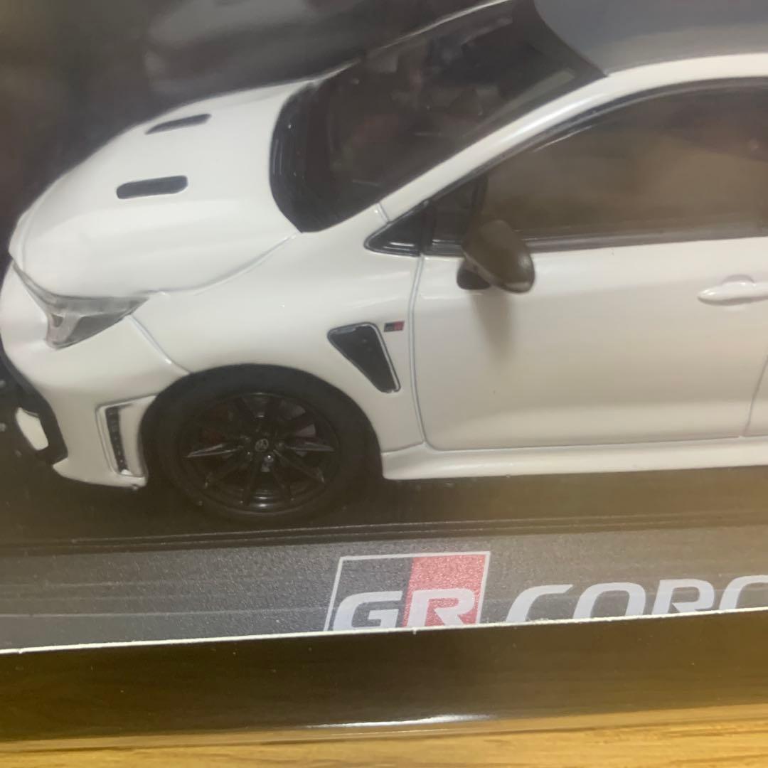 1/30新品未開封GRカローラカラーサンプルミニカープラチナホワイトパールマイカ