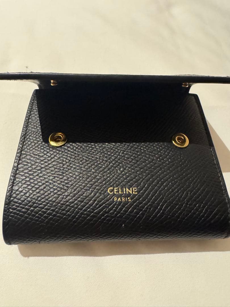 CELINE ブラック 三つ折り財布　箱付き