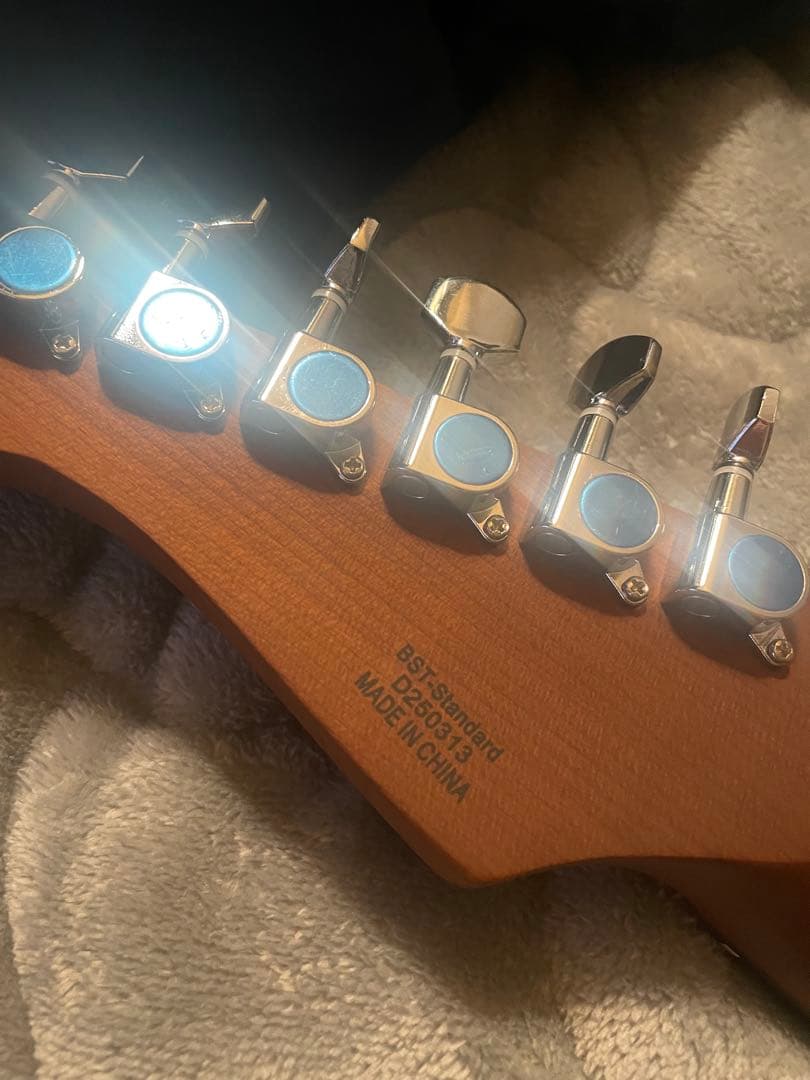 busker's 新品エレキギターミニアンプ付き保証付き