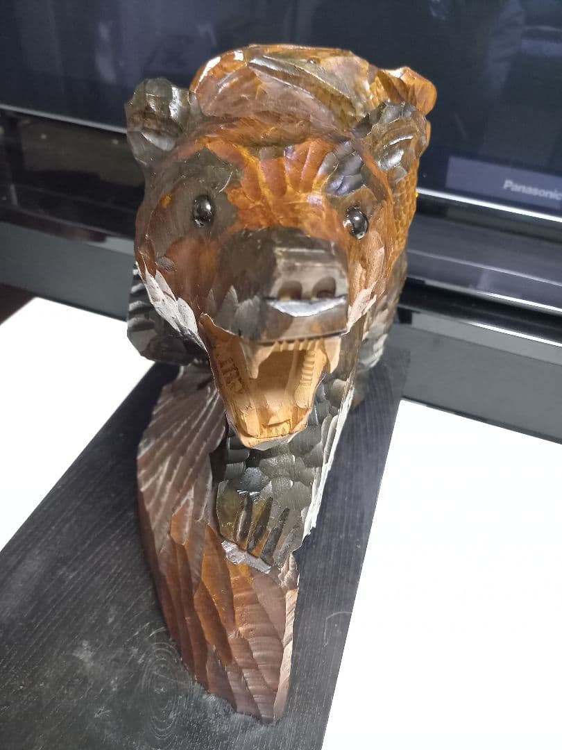 北海道　農民　民芸　大型　木彫り　硝子目　鮭背負い熊　台座　付属