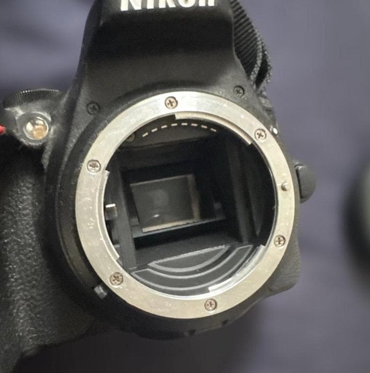Nikon D5600 ダブルズームキット 動作品 箱付き