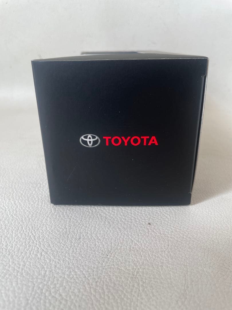 トヨタ ランドクルーザー プラド ② 070 ホワイトパールクリスタルシャイン