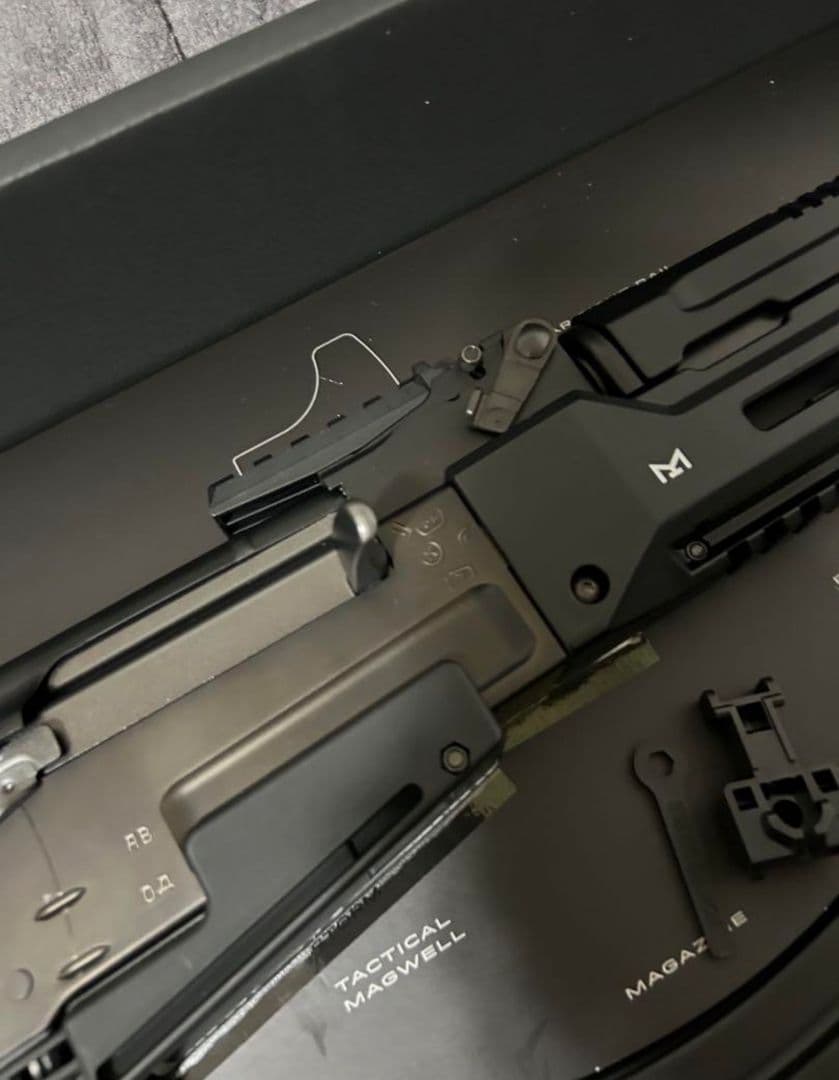 東京マルイ美品 次世代電動ガン Akストーム ブラック