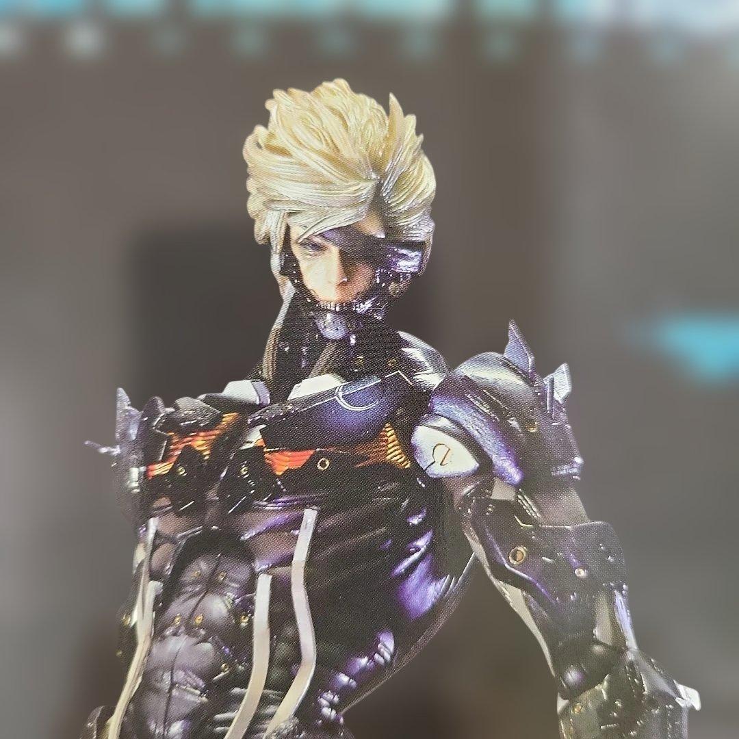 PLAY ARTS改 雷電 L GEAR RISING 新品未開封