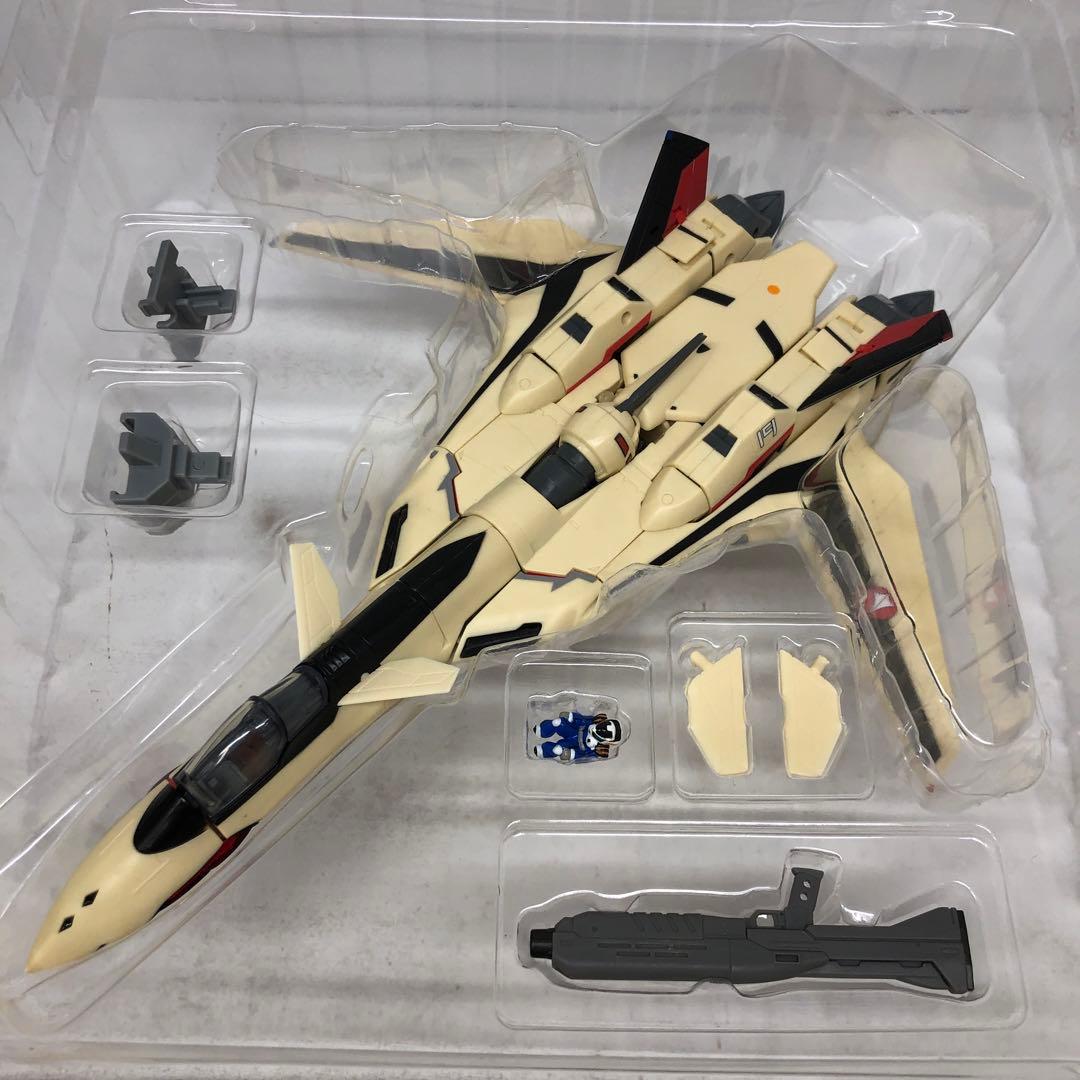 kny24315#66 マクロスプラス 1/60 完全変形 YF-19