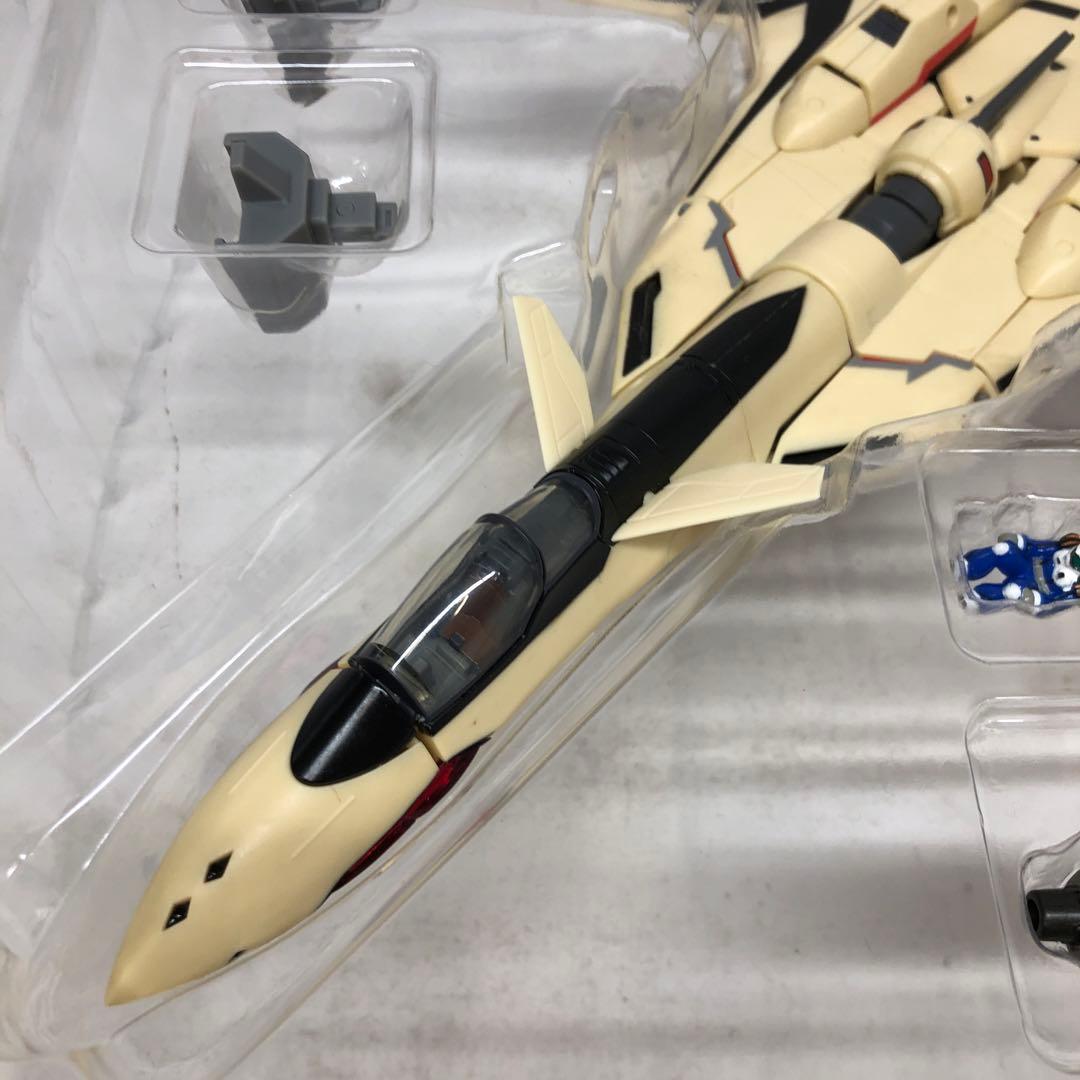 kny24315#66 マクロスプラス 1/60 完全変形 YF-19