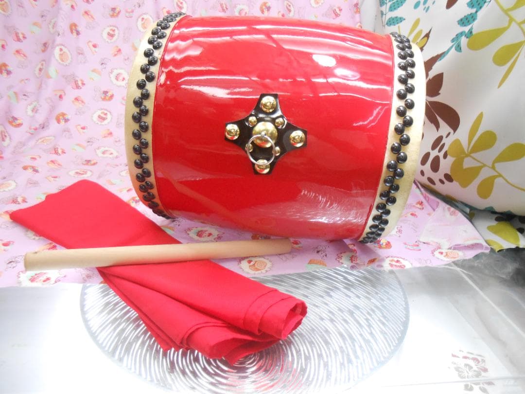 新品未使用(送料無料)13.980円　エイサー小太鼓24cm 3mのサージ付き