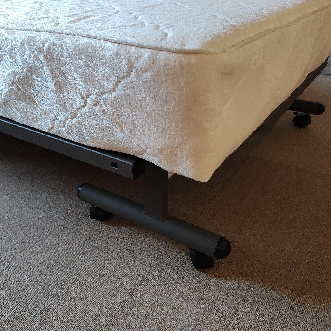 値下げしました！折りたたみ　電動　ベッド