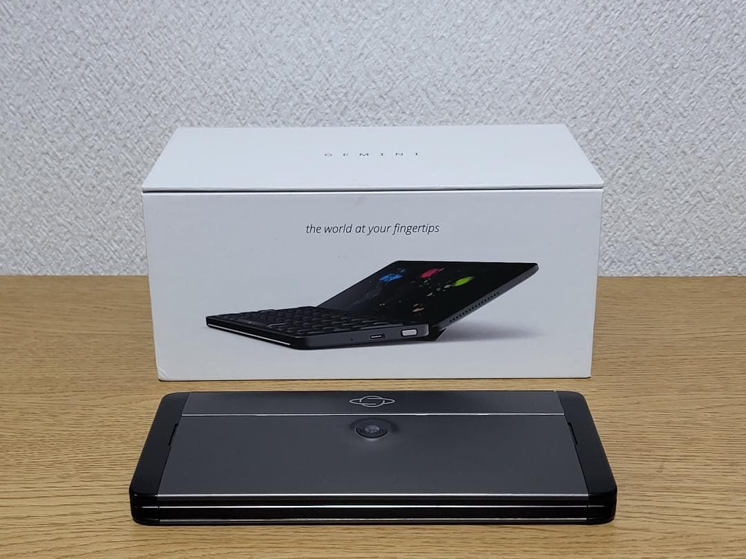 Planet Computers Gemini PDA 4G 英語キーボード