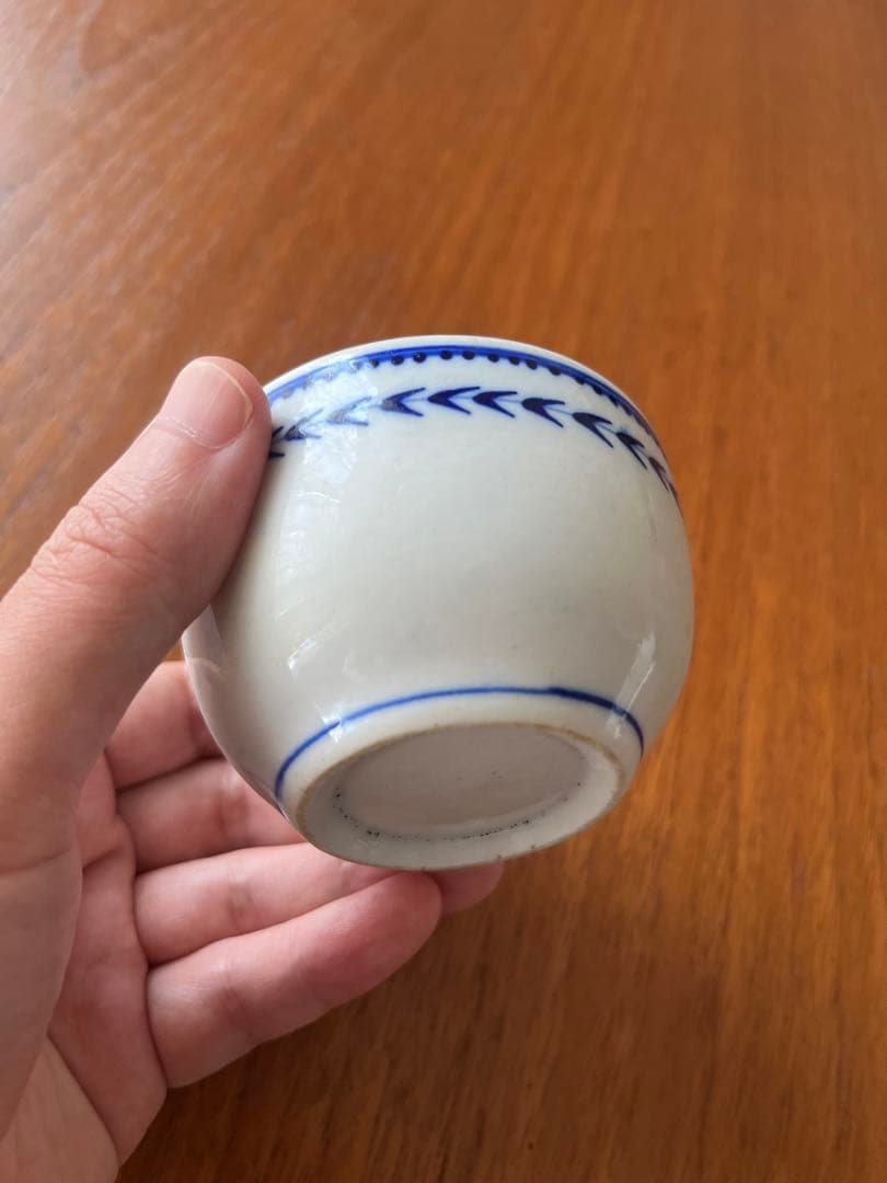 ベルギー トゥルネー窯のティー・ボウル