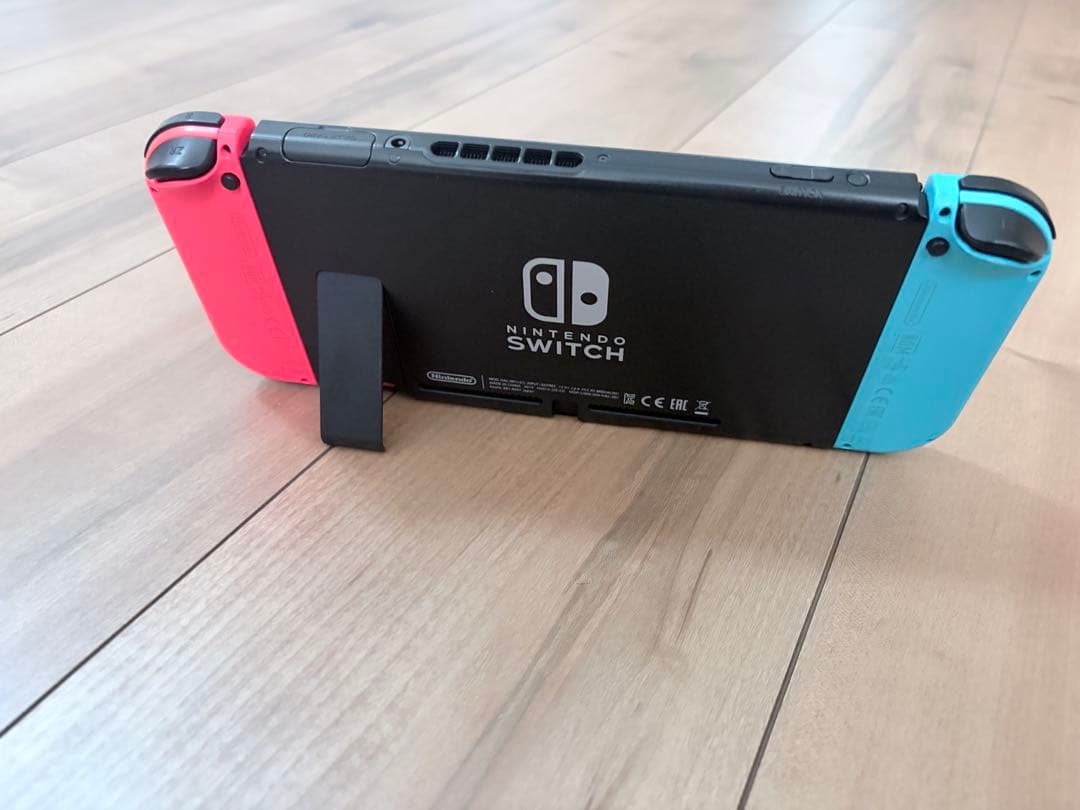 Nintendo Switch 本体 付属品完備　Joy-Con充電器付き