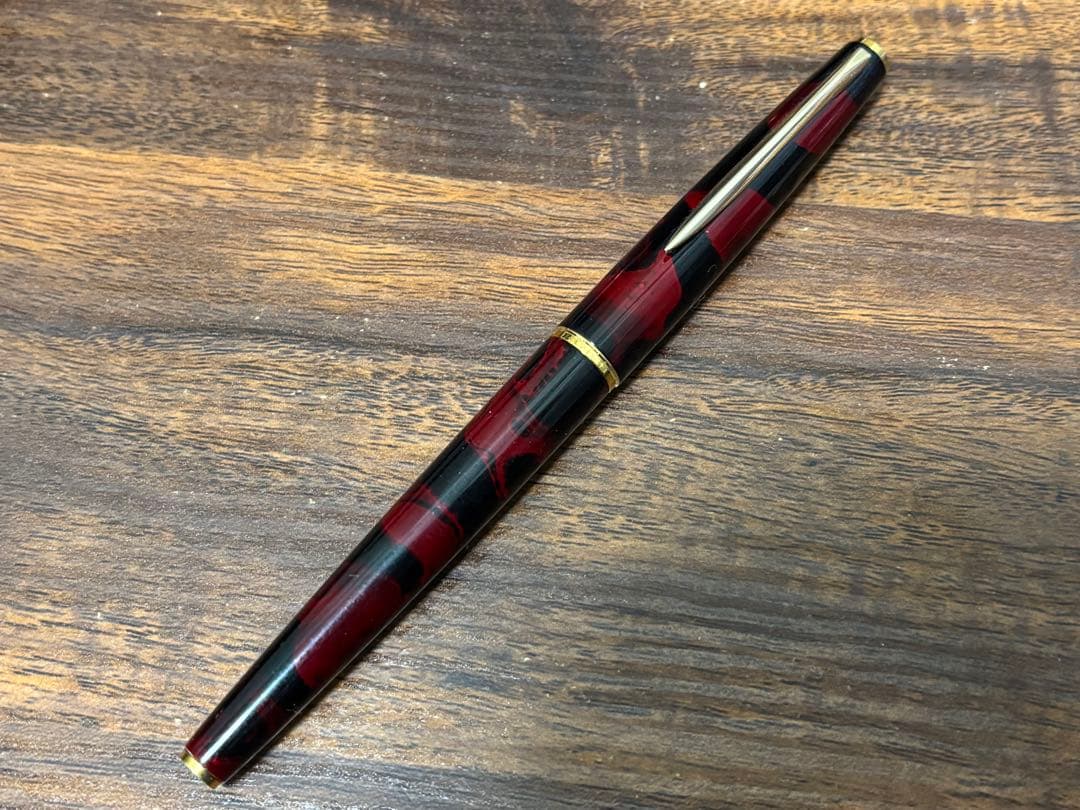 極美品　PILOT レディ　漆塗り　万年筆　18K-750 字幅F 整備済み