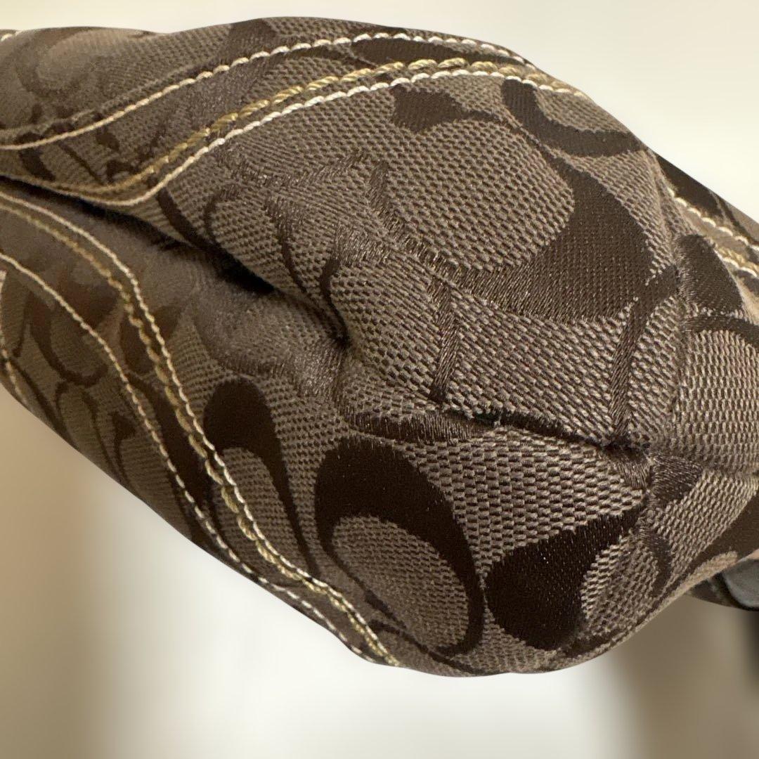 COACH コーチ シグネチャー ハーフムーン ソーホー　ワンショルダーバッグ