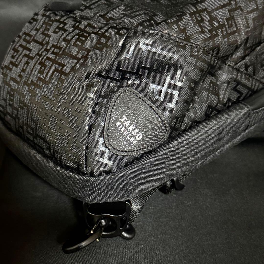 布袋寅泰 HOTEI×TAKEO KIKUCHI G柄ワンショルダーバッグ 黒