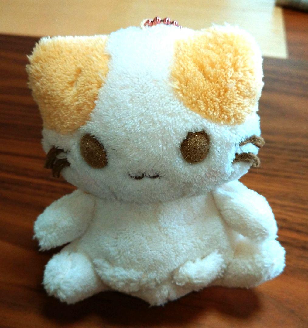 ★サンリオ　マシュマロみたいなふわふわにゃんこ　キーホルダー　ぬいぐるみ