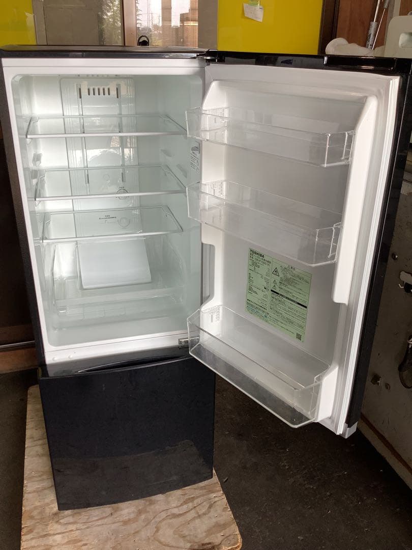 SAITO　2ドア冷蔵庫 東芝 GR-P15BS(K) 153L 18年製