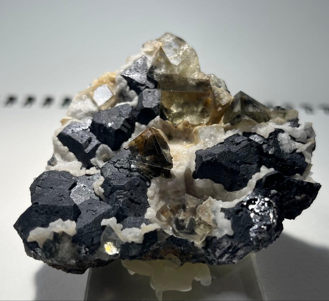 The Bull Vein産　フローライト　蛍石　原石　鉱物　鉱物標本