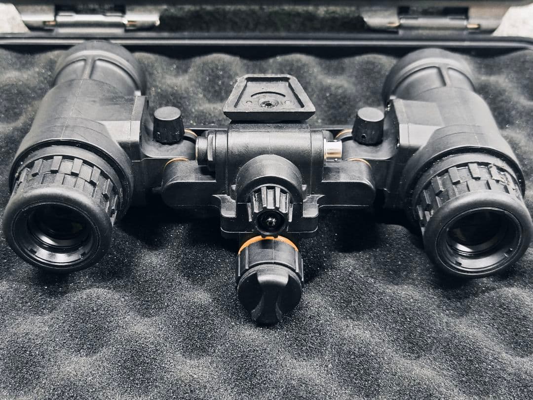 【保証付】 PVS31　デジタルナイトビジョン 実動 IRバッテリーボックス