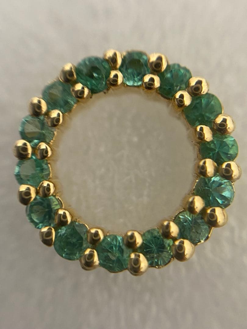 3-2523 K18 グリーンストーン（エメラルド？）　ペンダントトップ（2個）