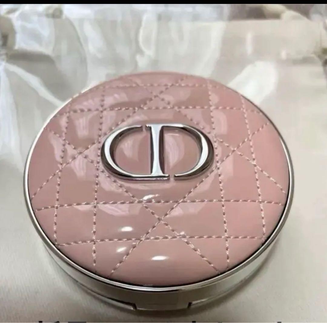 お値下げDIORスキンフォーエヴァーイドラグロウクッションファンデーション1N