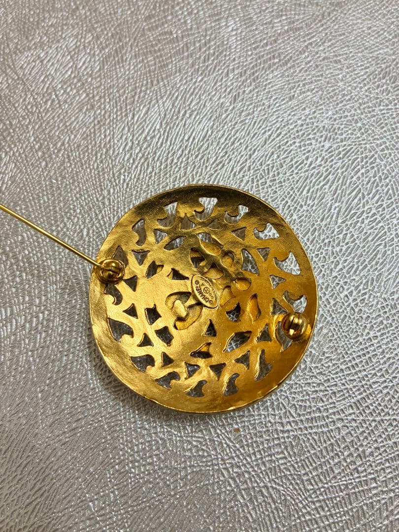 定価【￥129,800】シャネル ココマーク ラウンド ブローチ