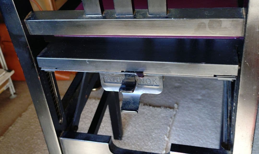 YAMAHA 黒色ピアノ用チェア 高さ調整機能付き