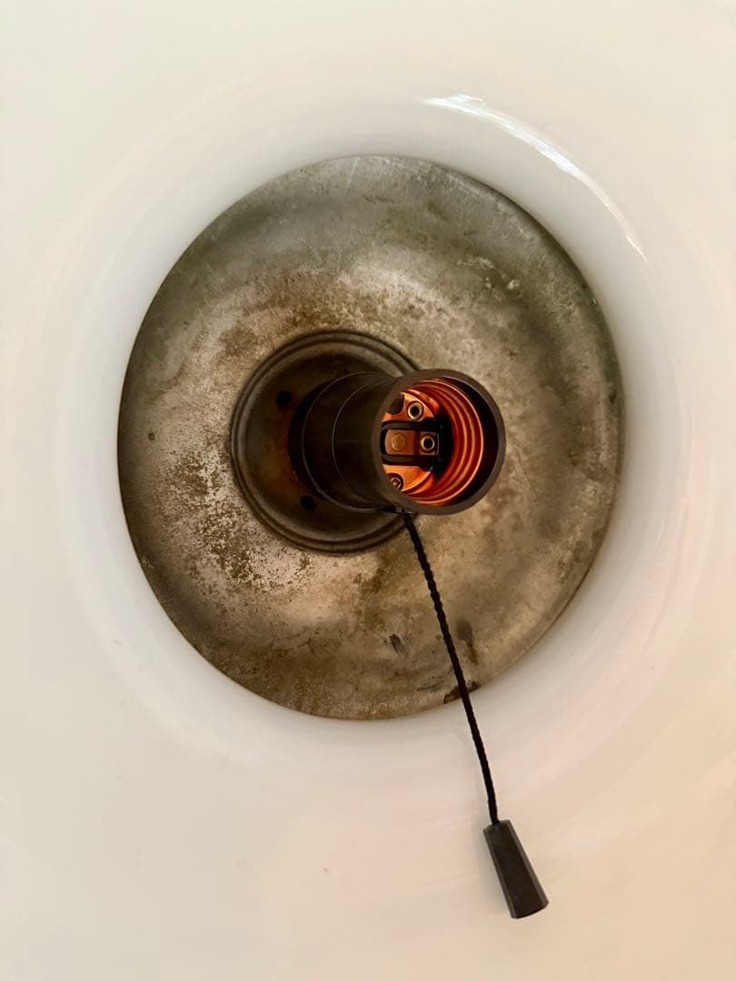 ミルクガラス ペンダントライト 時代物 乳白色 電笠 電傘 レトロ ヴィンテージ