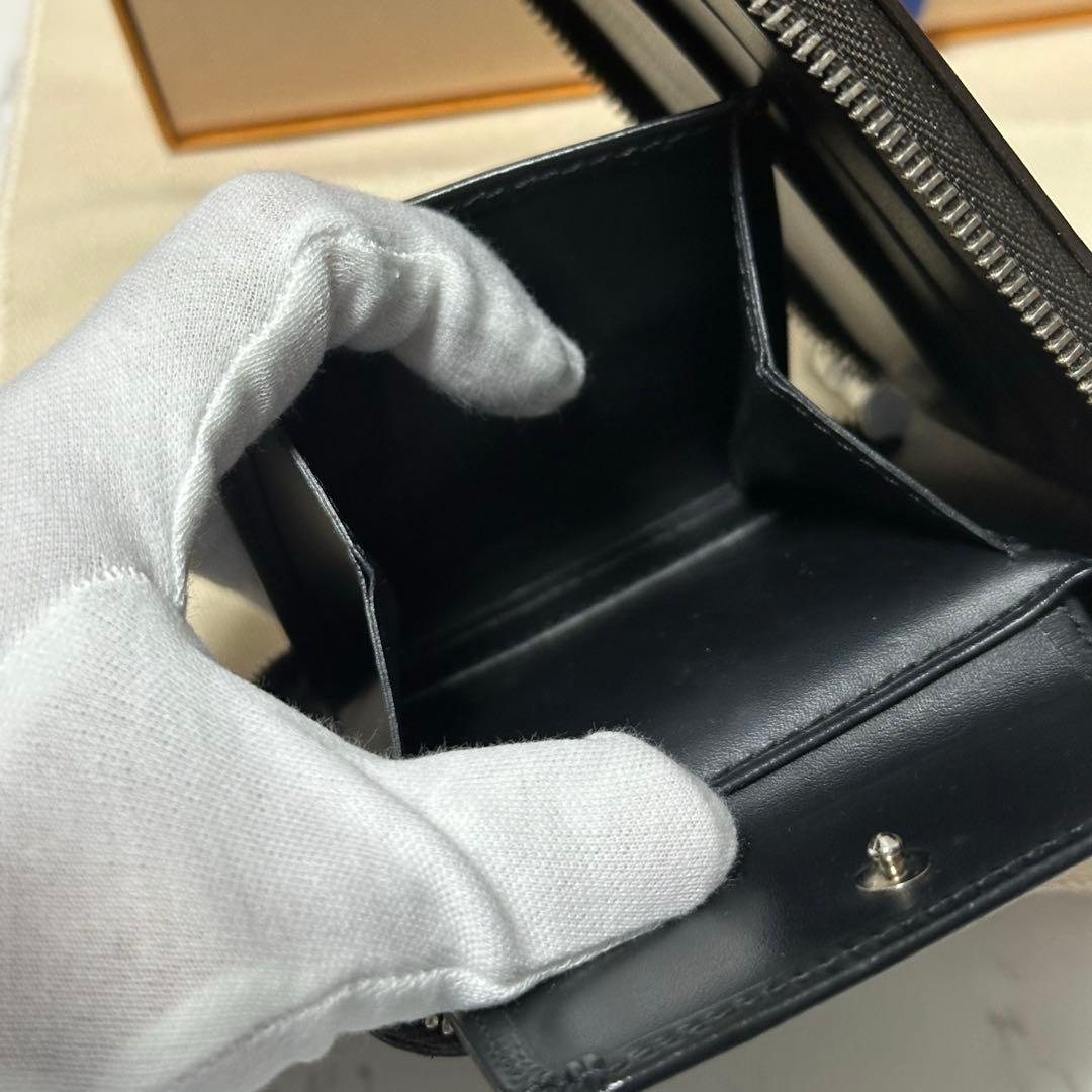 LOUIS VUITTON ポルトビエグラセ　二つ折りラウンドファスナー財布