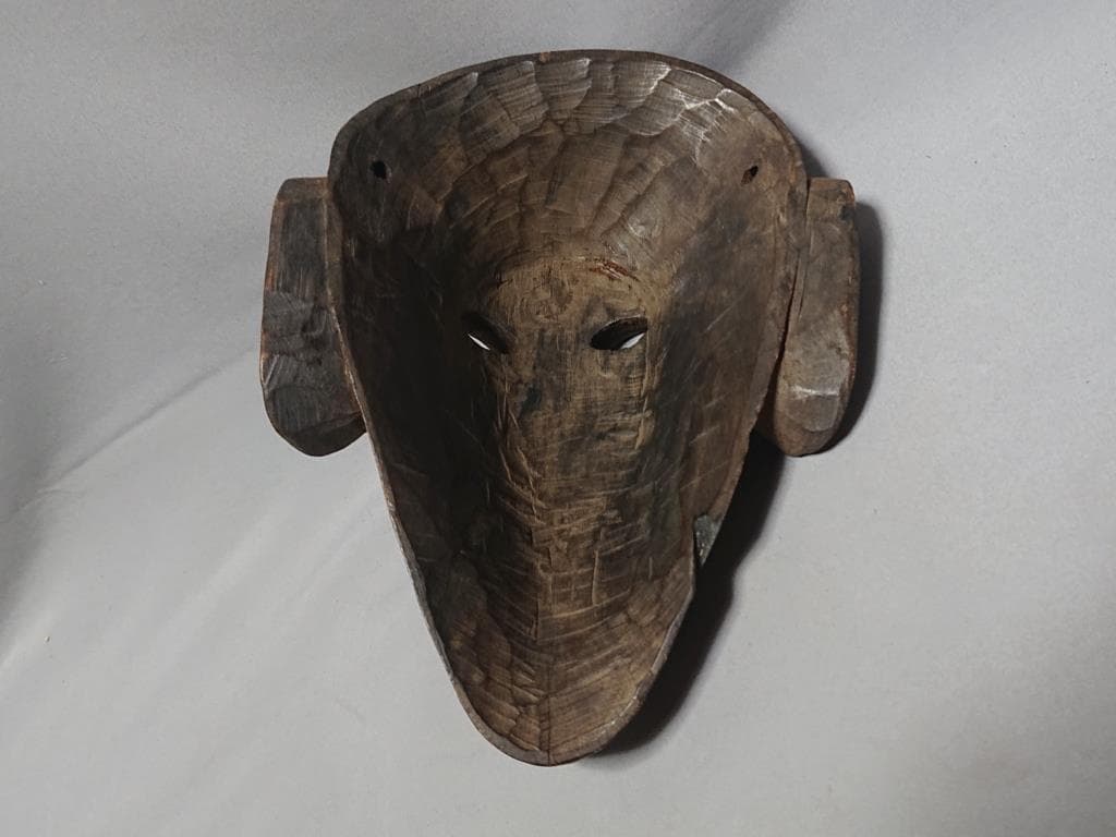 93　コレクター収集品　（primitive art）　アフリカ　マスク