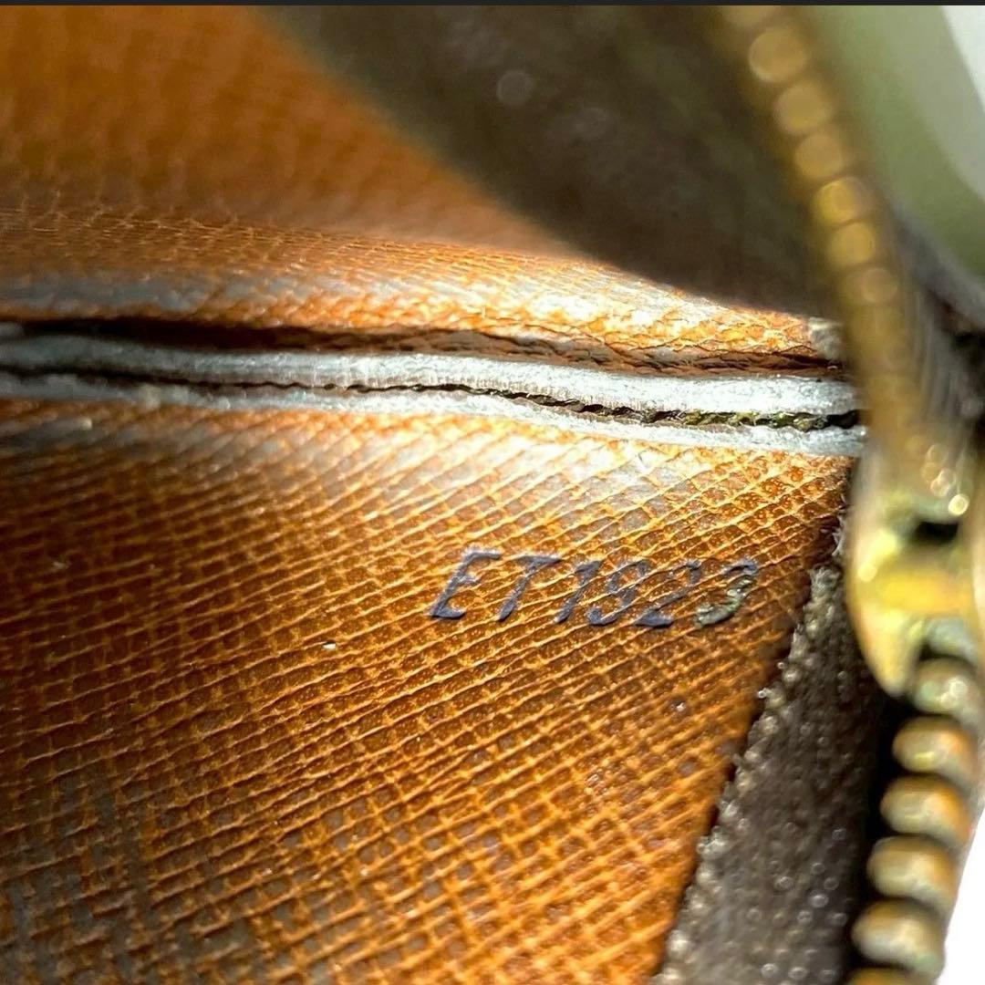 ルイヴィトン　モノグラム　キーケース　ポシェットクレ　社外補修品