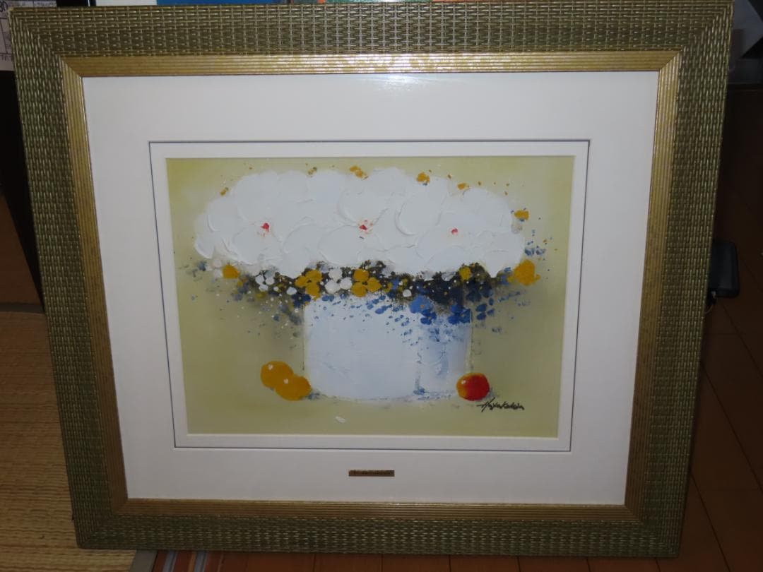 平山講平 油彩 白の可憐な花々 〇慶美会会員 東京都出身