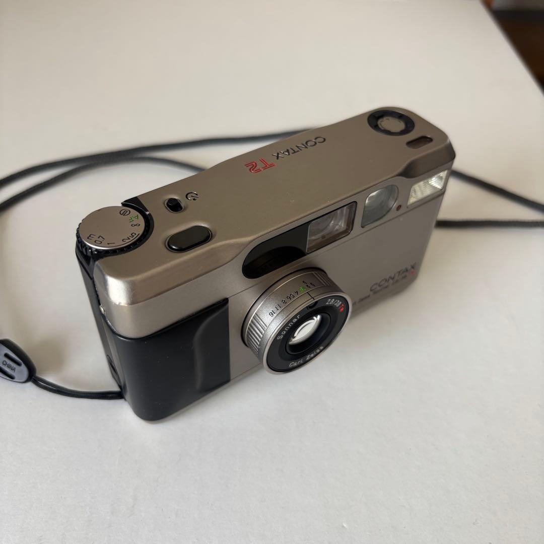 CONTAX T2 チタンシルバー　コンパクトフィルムカメラ