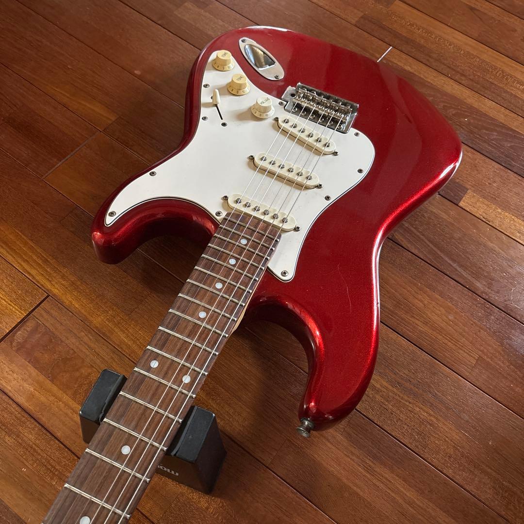 ストラトキャスタータイプ エレキギター