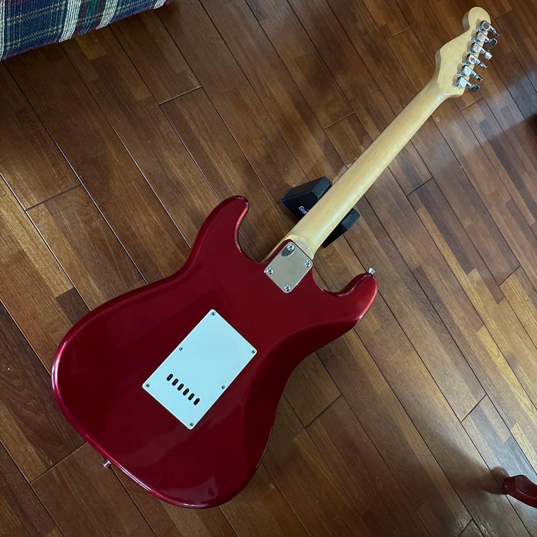 ストラトキャスタータイプ エレキギター