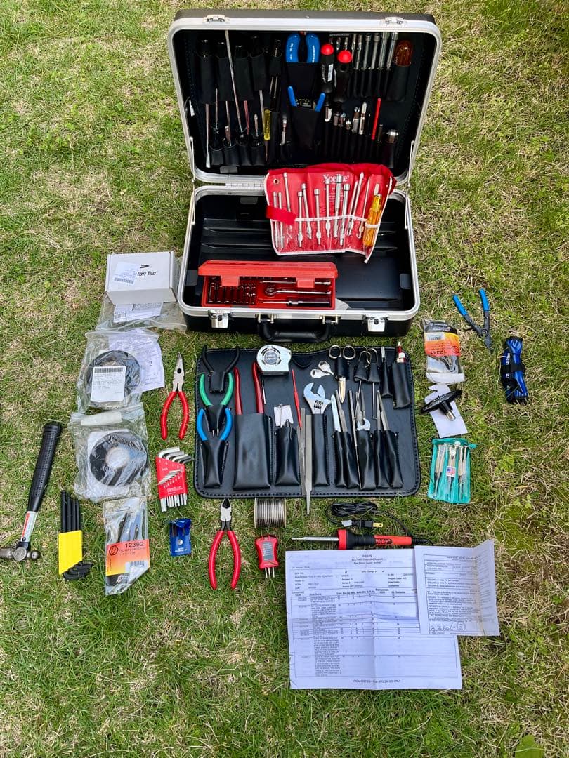 米軍放出未使用品 超希少品 医療機器整備用 100点以上 アタッシュケース付き