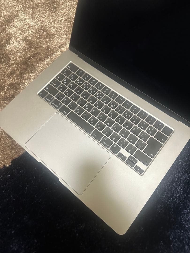 【美品】M2チップ搭載 15インチ MacBook Air